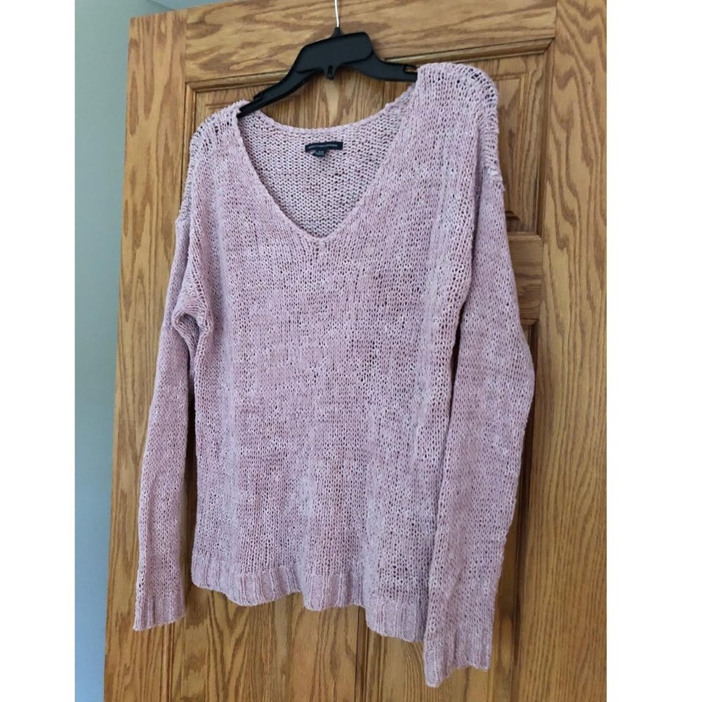 American Eagle Pink Sweater Medium